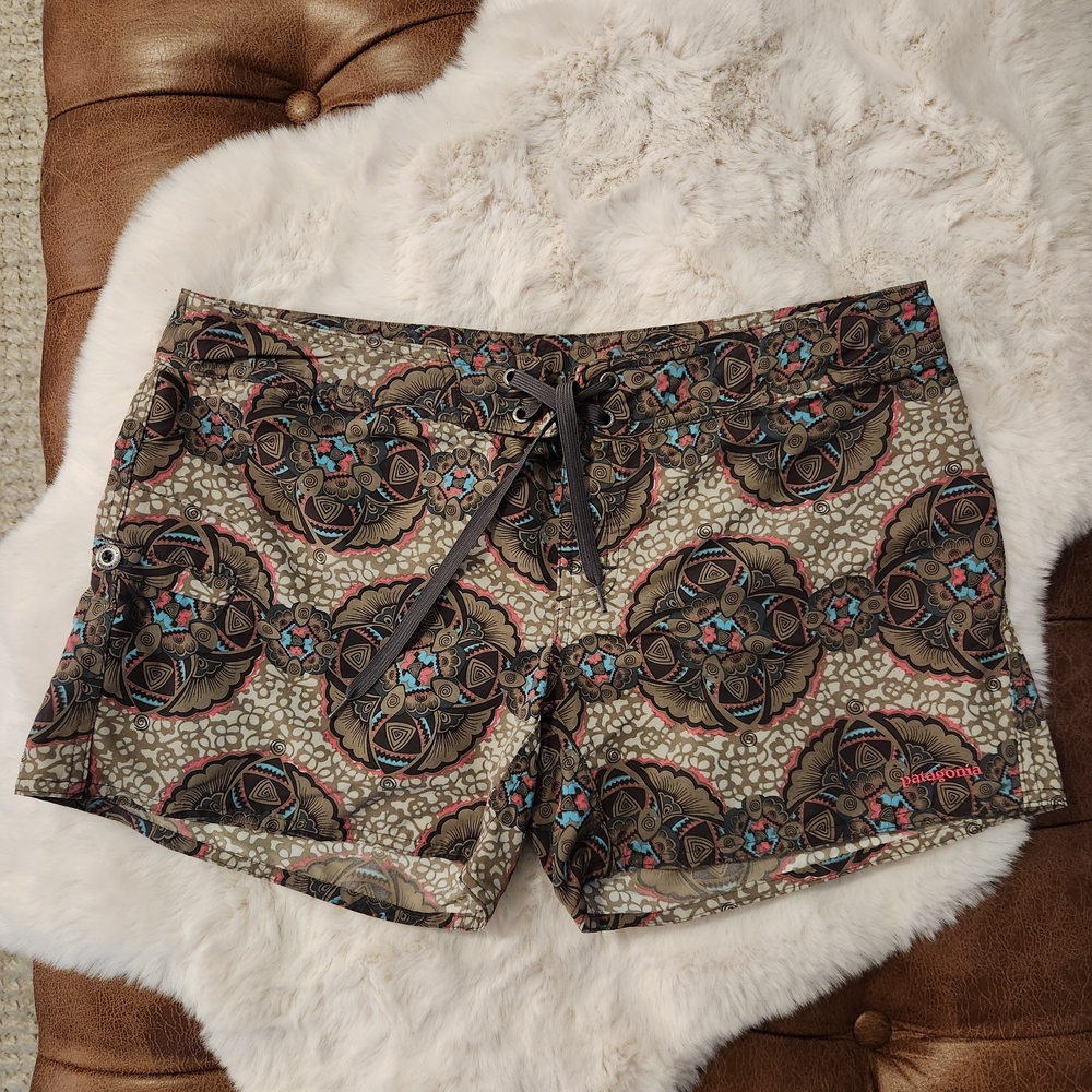Patagonia Printed Design Women's Drawstring Board Shorts Size 10